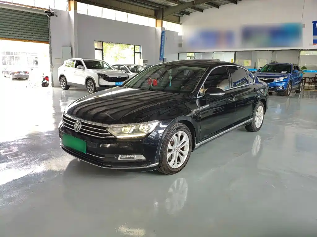 Volkswagen Magotan — миниатюра 2