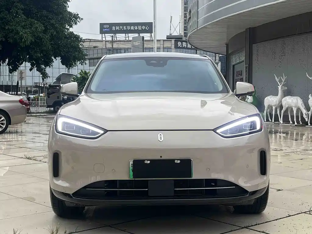 AITO Wenjie AITO M5 — миниатюра 2