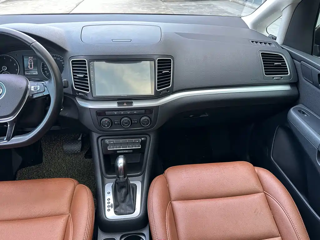 Volkswagen Sharan 380TSI Comfort Enjoy Type 7 seats, фото 12