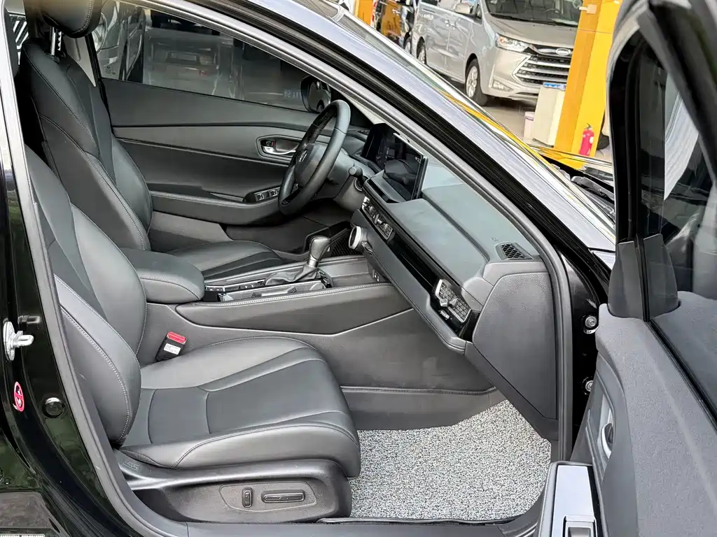 Honda Inspire — миниатюра 9