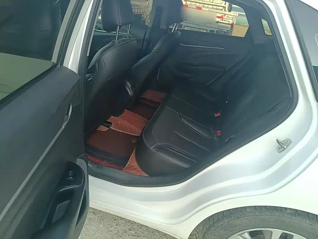 Buick Excelle — миниатюра 17