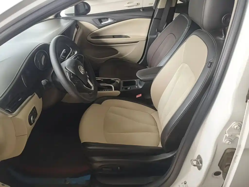 Buick Verano — миниатюра 15