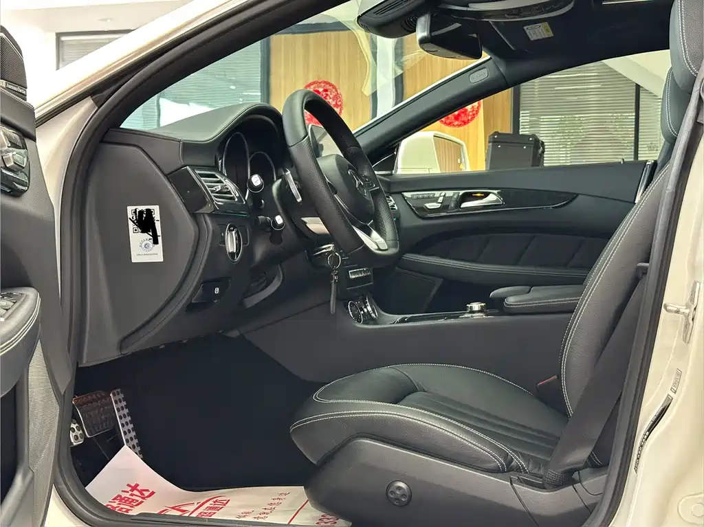 Mercedes-Benz CLS — миниатюра 7