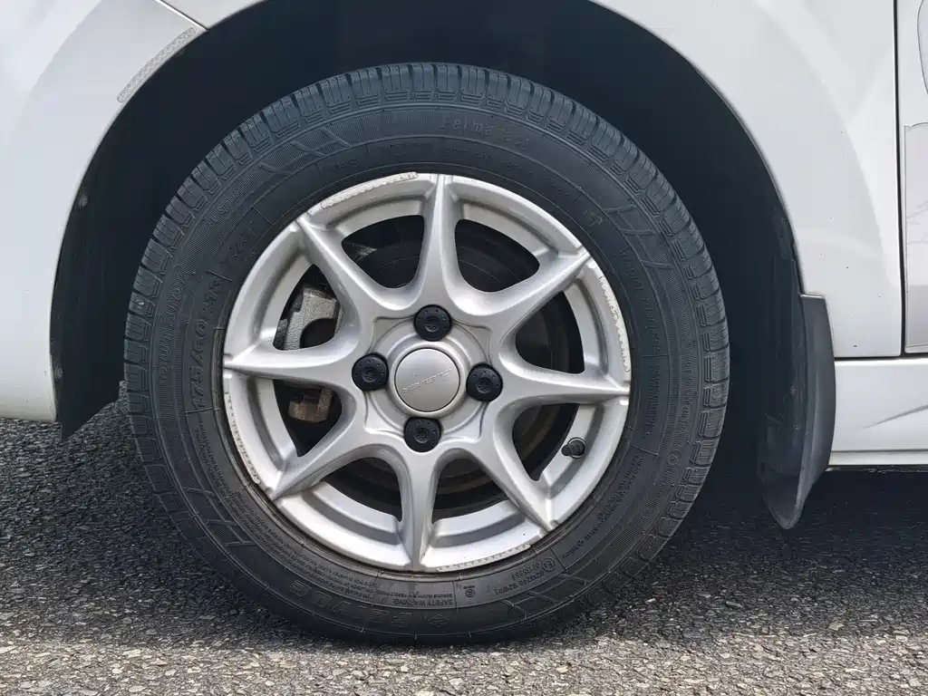 Roewe Clever — миниатюра 10
