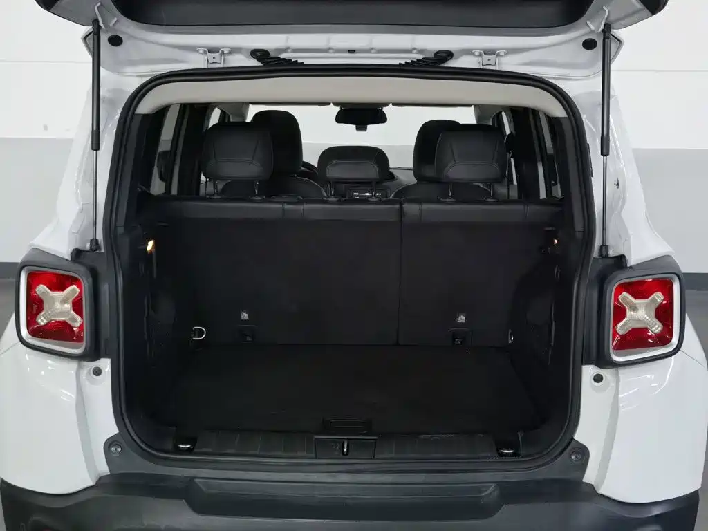 Jeep Renegade — миниатюра 16