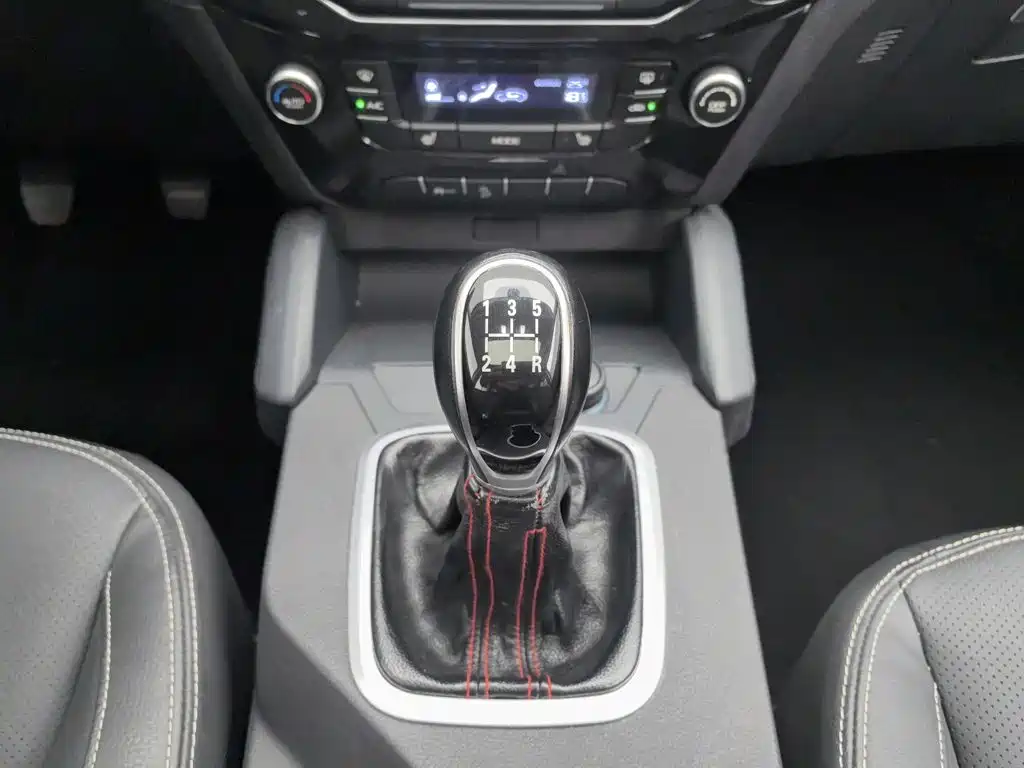 Geely Vision X6 — миниатюра 13