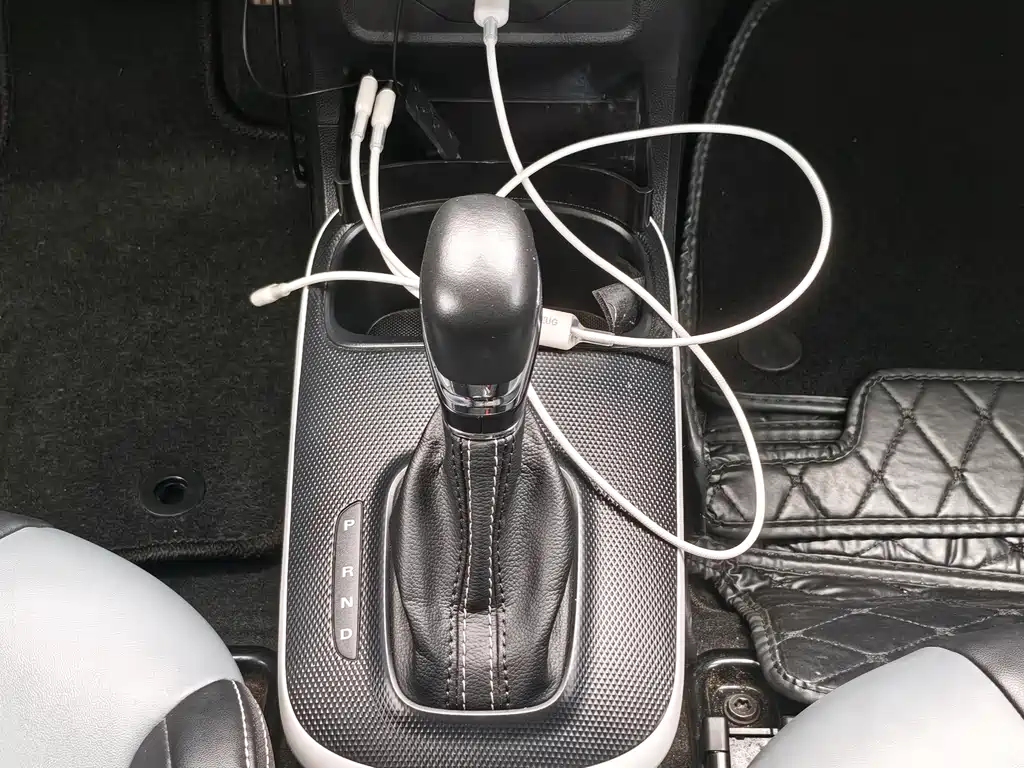 Roewe Clever — миниатюра 19