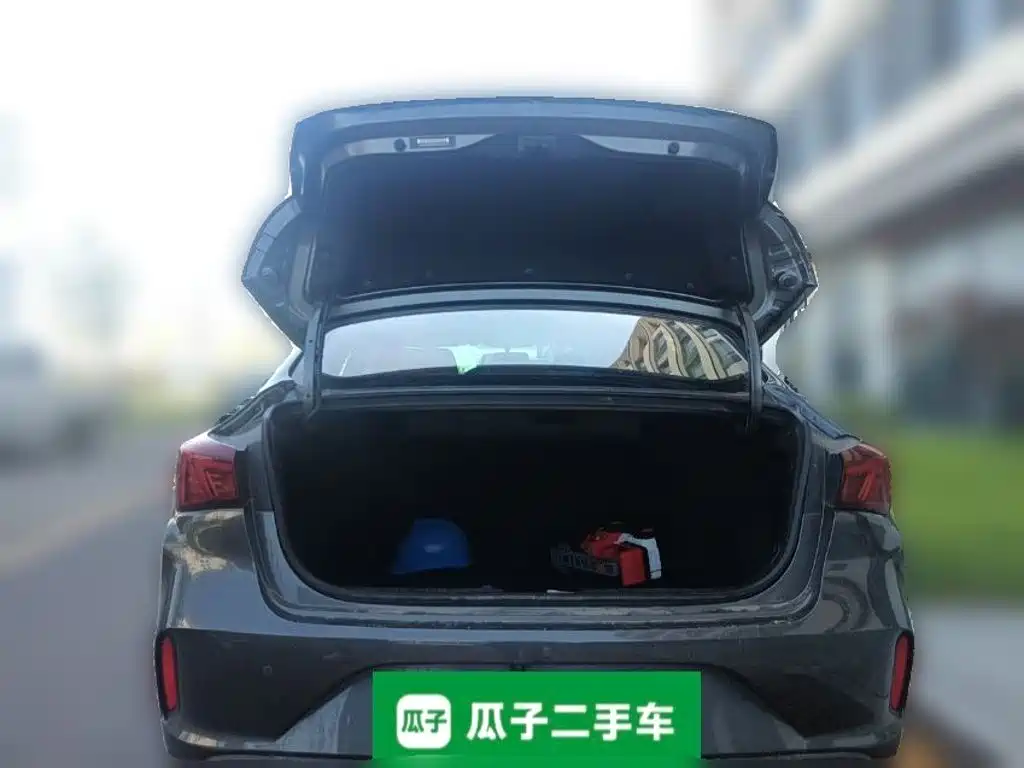 Changan Eado — миниатюра 10