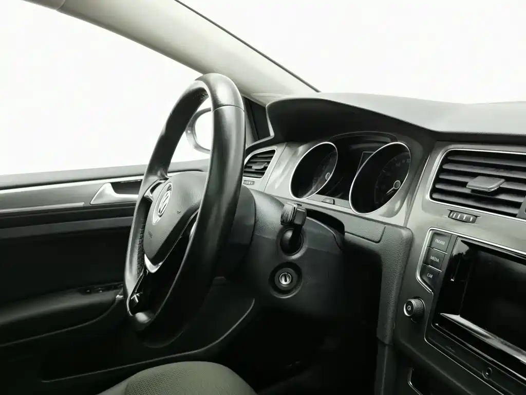 Volkswagen Golf — миниатюра 22