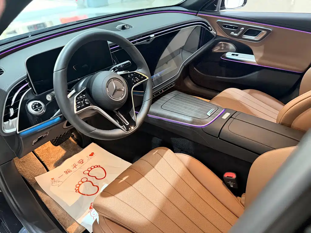 Mercedes-Benz E-Class — миниатюра 5