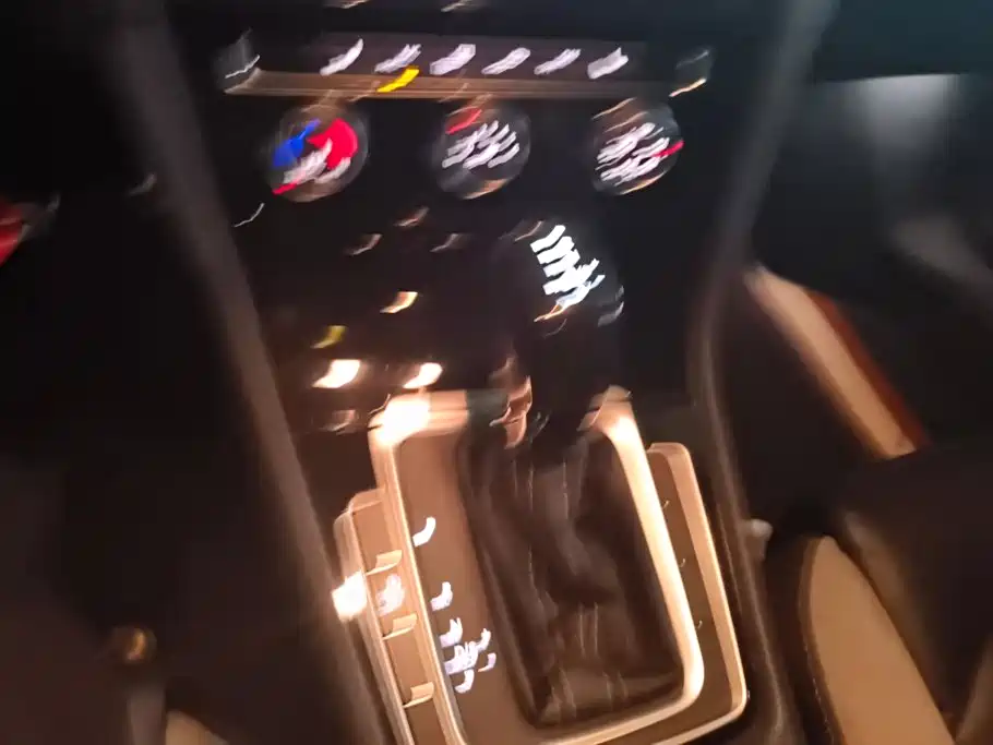 Volkswagen Golf — миниатюра 16