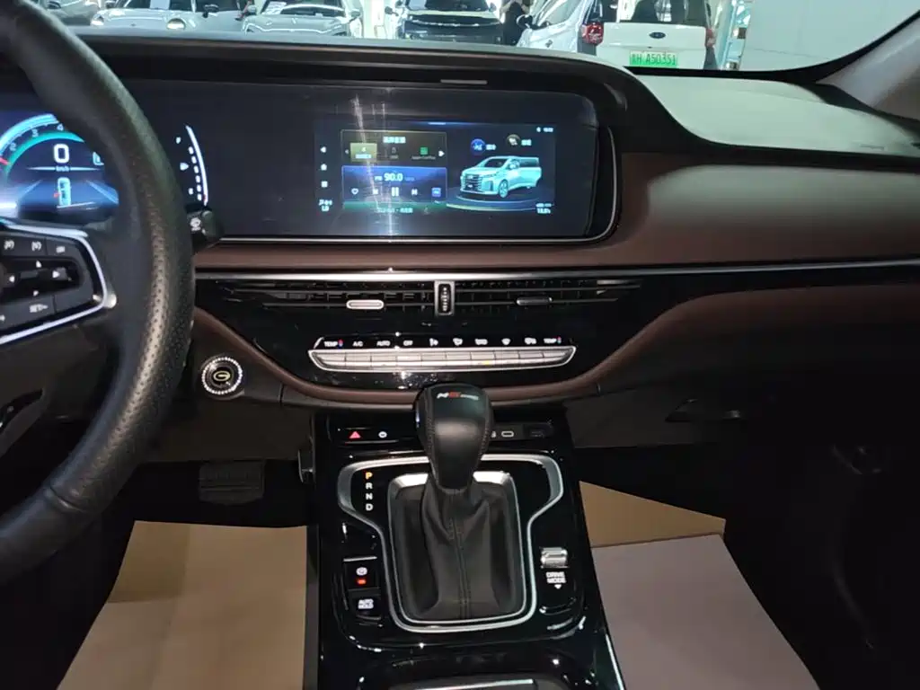 GAC Motor Trumpchi M6 — миниатюра 13