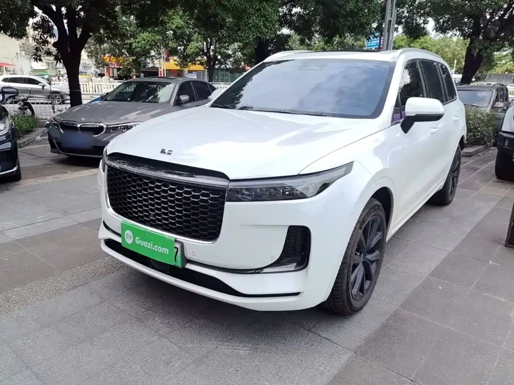 Li Auto Li ONE — миниатюра 2