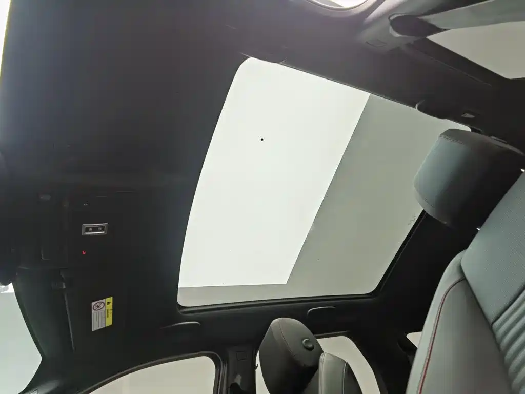 Land Rover Discovery Sport — миниатюра 14