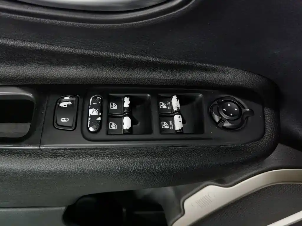 Jeep Renegade — миниатюра 9