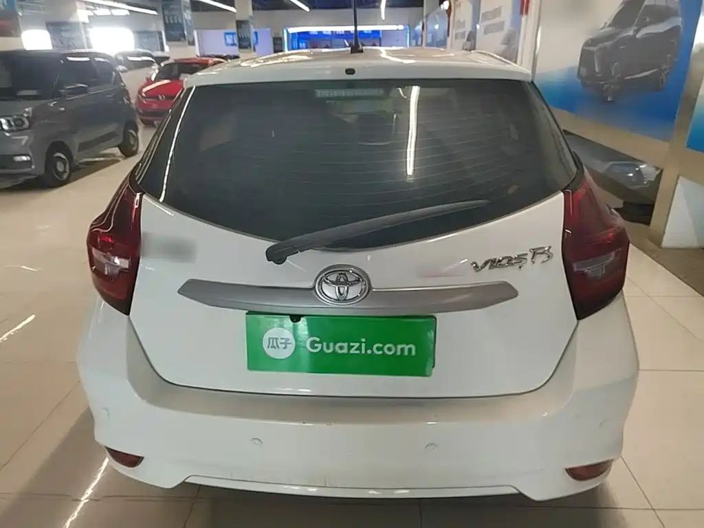 Toyota Vios FS — миниатюра 6