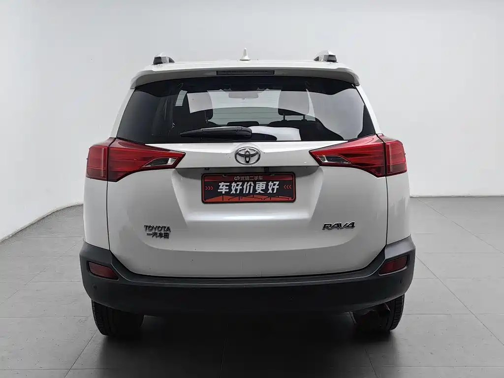Toyota RAV4 — миниатюра 4