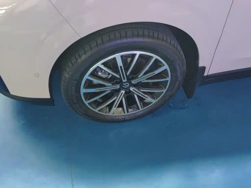 Leapmotor Leapmotor B10 — миниатюра 25