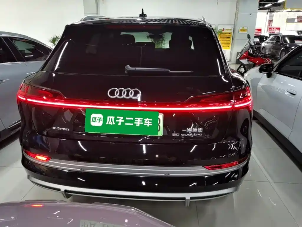 Audi e-tron — миниатюра 6