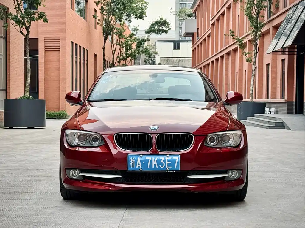 BMW 3 Series 3 2011 320i