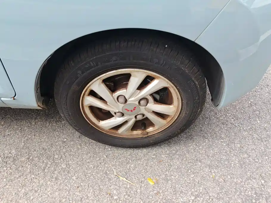 Wuling MINIEV — миниатюра 6