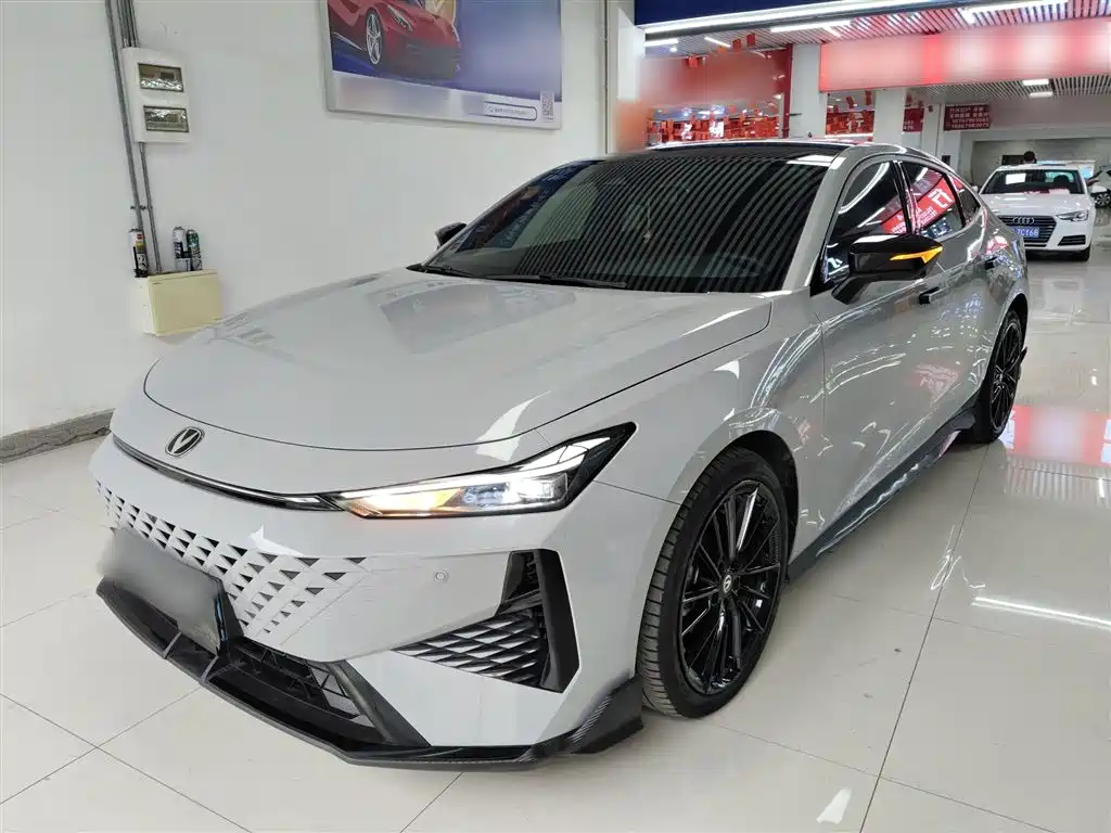 Changan UNI-V 2024