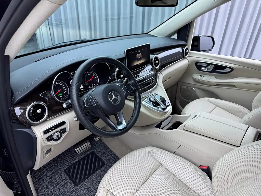 Mercedes-Benz V-Class — миниатюра 3