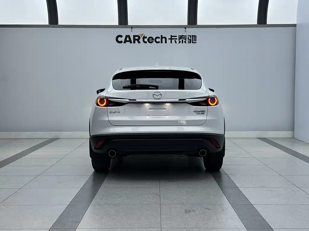 MAZDA CX 4