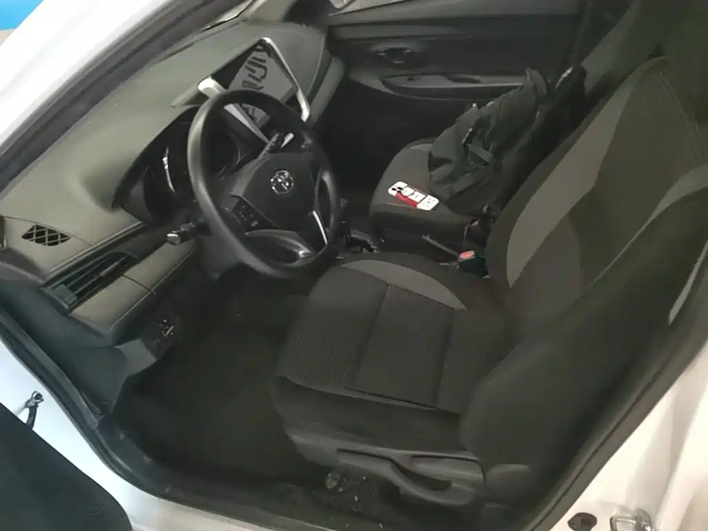Toyota Vios FS — миниатюра 15