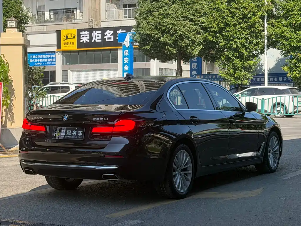 BMW 5 Series 5 2022 525Li Luxury