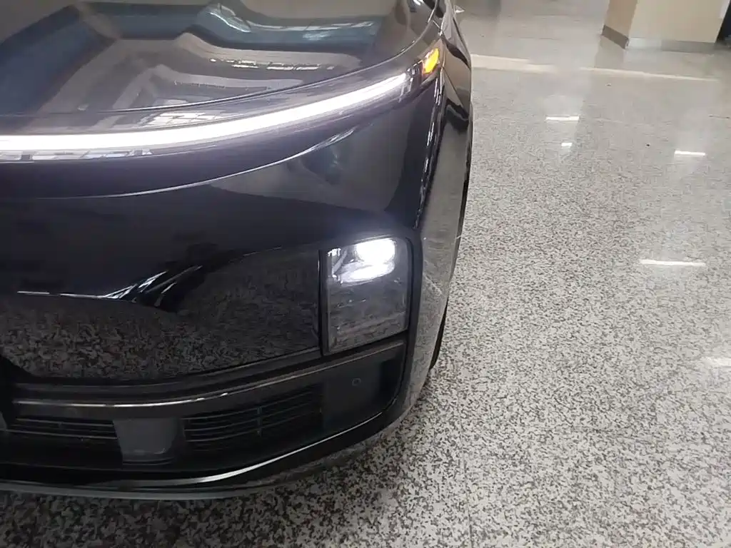 Li Auto Li L8 — миниатюра 24