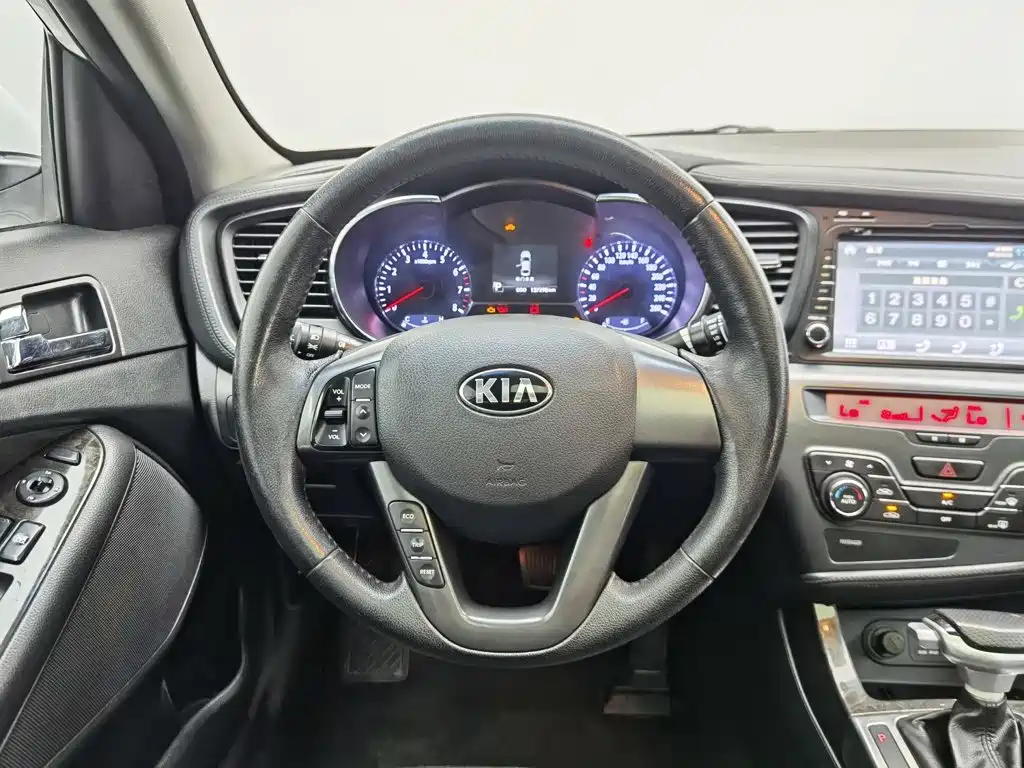 Kia K5 — миниатюра 11