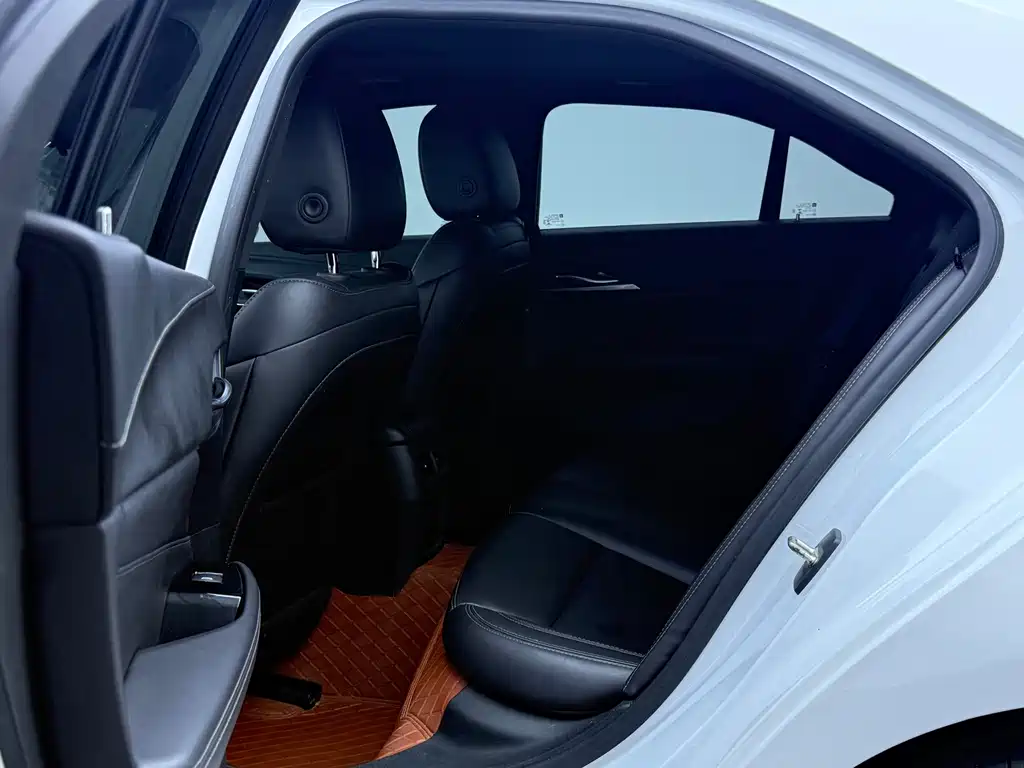 Cadillac CT4 — миниатюра 18