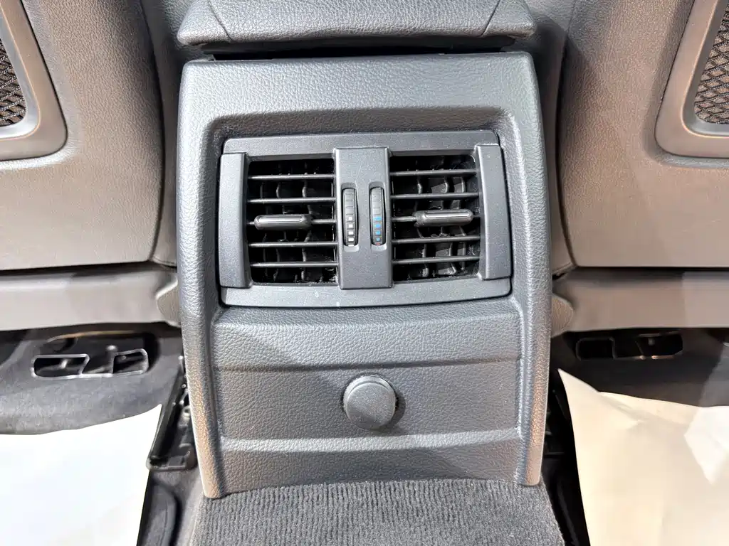 BMW 3 Series — миниатюра 19