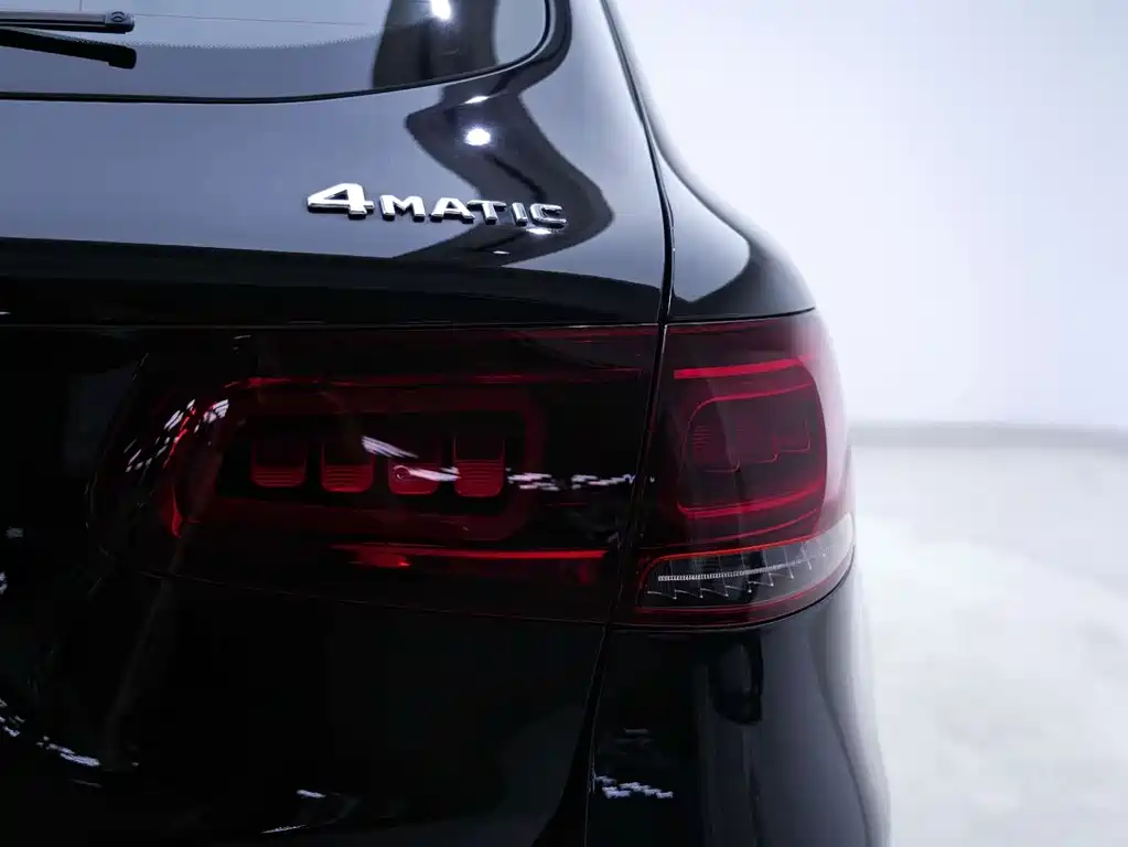 Mercedes-Benz GLC — миниатюра 12