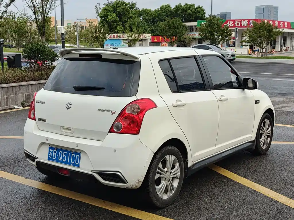 Suzuki Swift — миниатюра 6