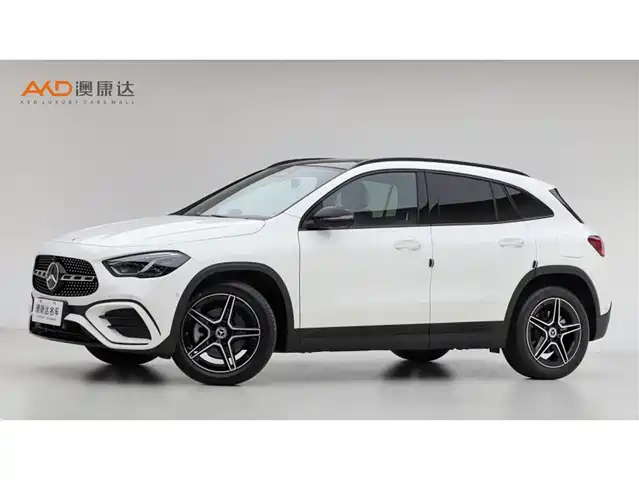 Mercedes-Benz GLA 220