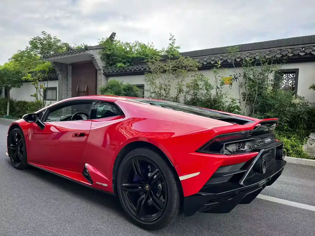 Lamborghini Huracán — миниатюра 5