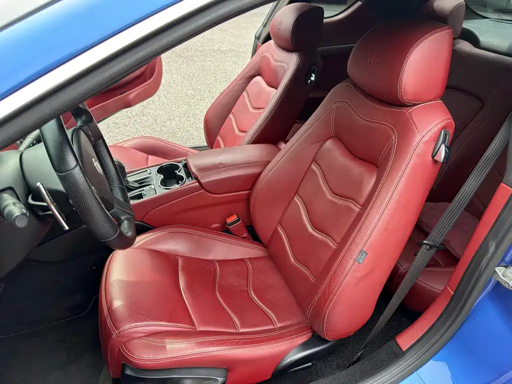 Maserati GranTurismo — миниатюра 12