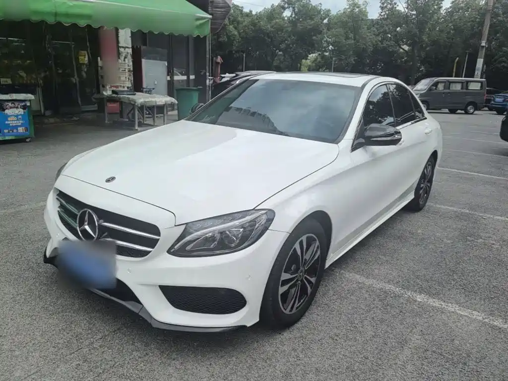Mercedes-Benz C-Class — миниатюра 2