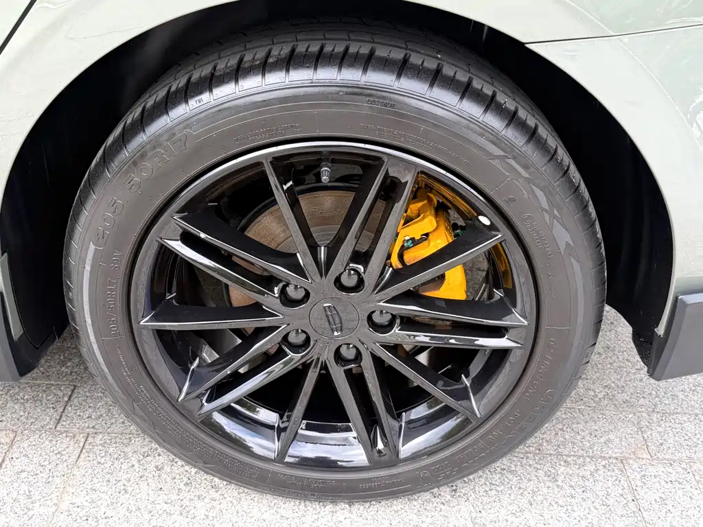 GEELY AUTOMOBILE BINRUI