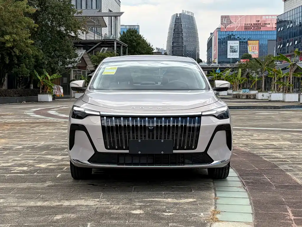Roewe i6 — миниатюра 2