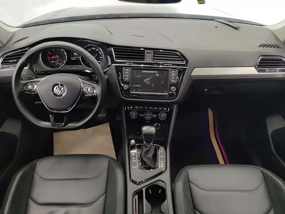 Volkswagen Tiguan L — миниатюра 12