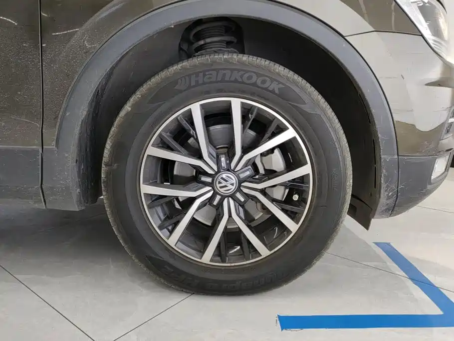 Volkswagen Tiguan L — миниатюра 6