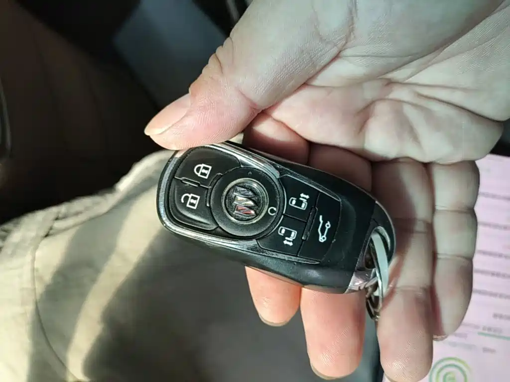 Buick GL8 — миниатюра 9