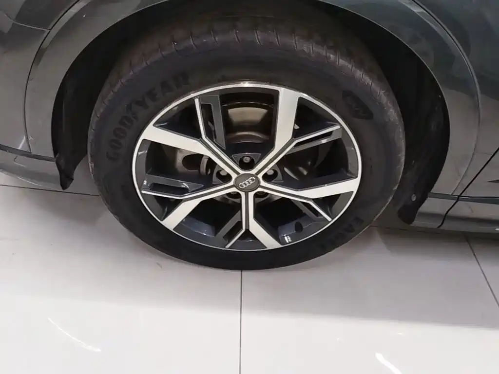 Audi Q3 Sportback — миниатюра 25