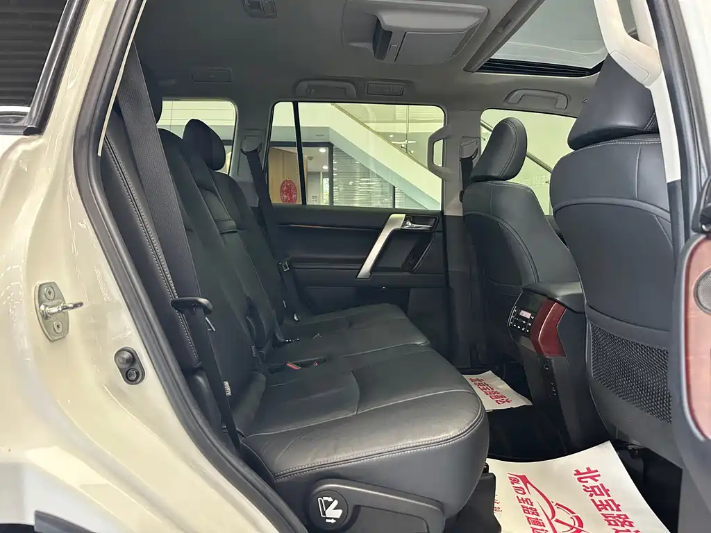 Toyota Prado — миниатюра 14