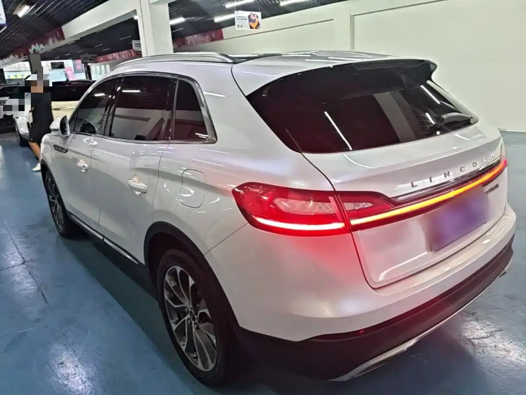 Lincoln Nautilus — миниатюра 5