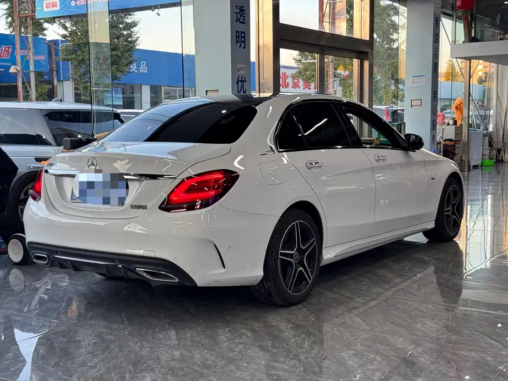 Mercedes-Benz C-Class — миниатюра 4