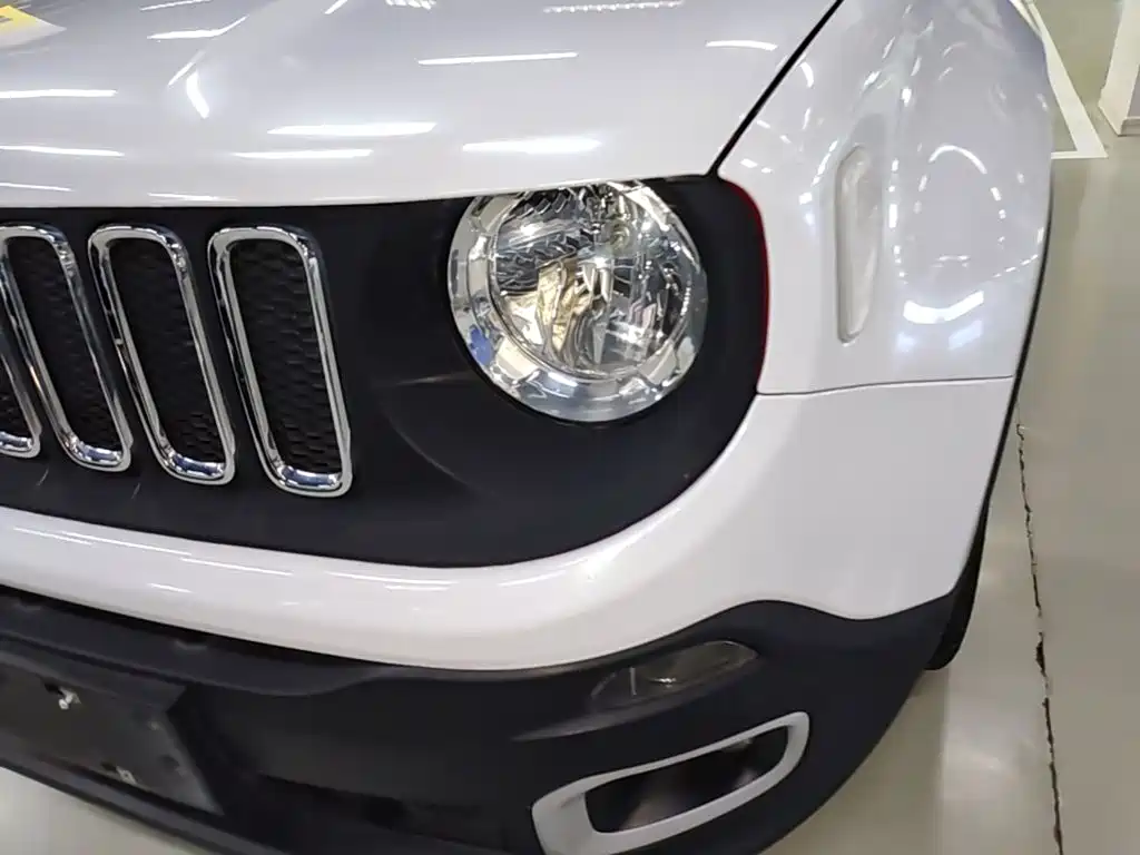 Jeep Renegade — миниатюра 24